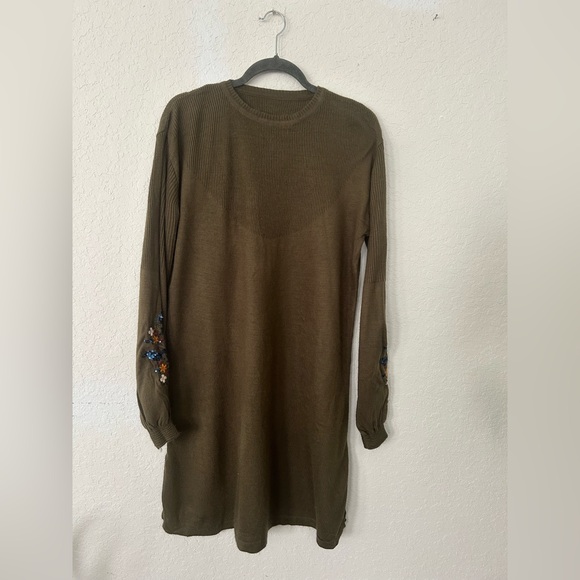 Dresses & Skirts - Bohemian Light Olive Green Knit Sweater Dress Embroidered Sleeves Size M